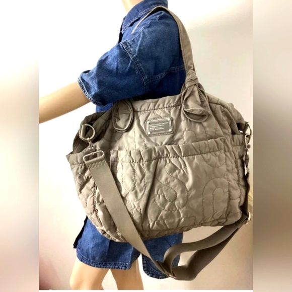 Marc By Marc Jacobs Olive Baby Bag - Picture 1 of 16